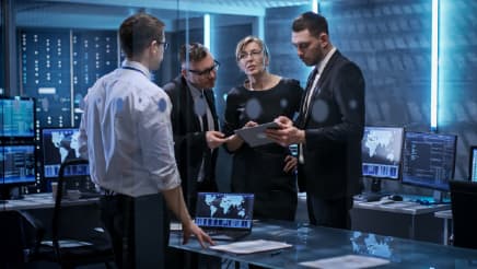 Team dat samenwerkt aan monitoring
